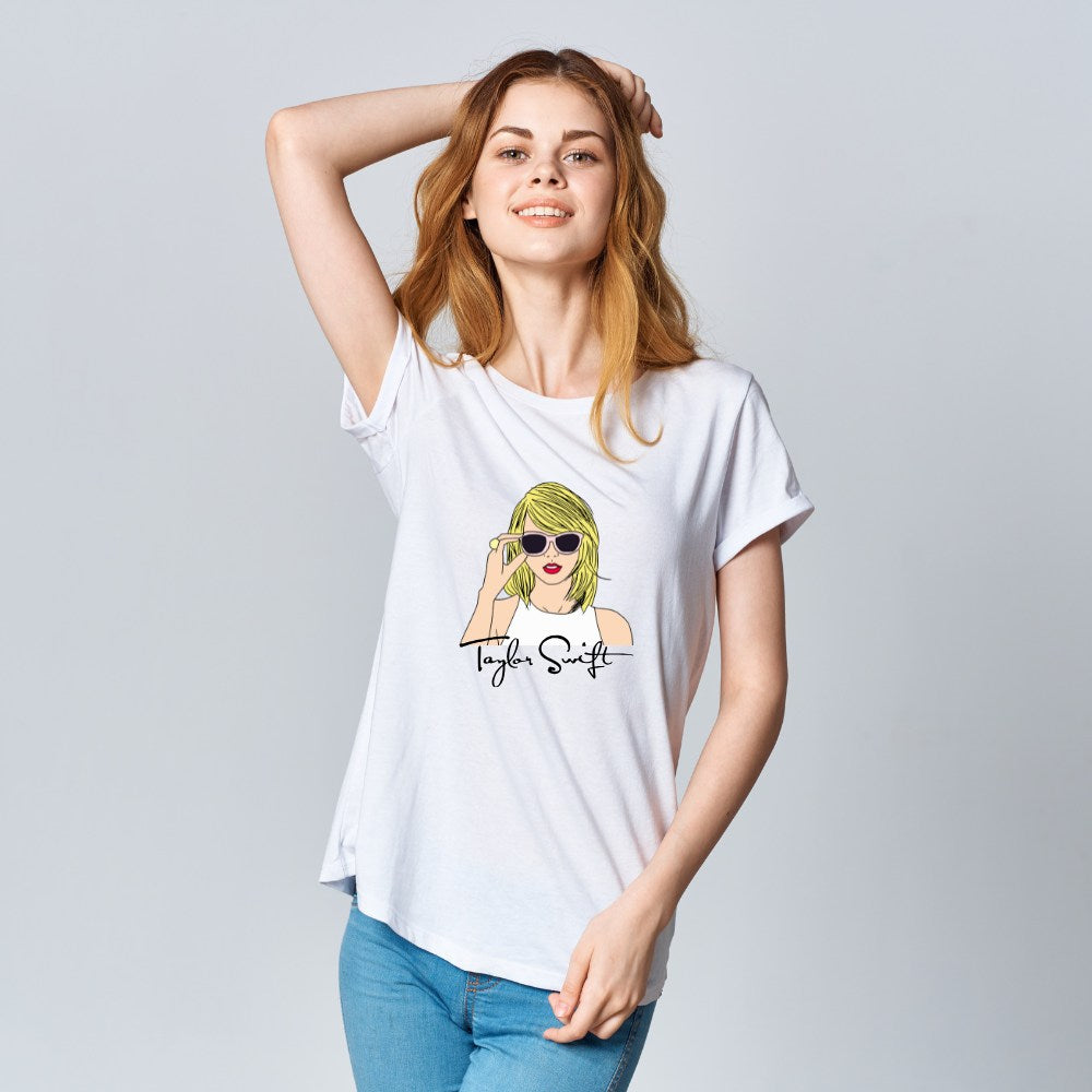 Taylor Swift T-shirt HOLI Pretty UR Party