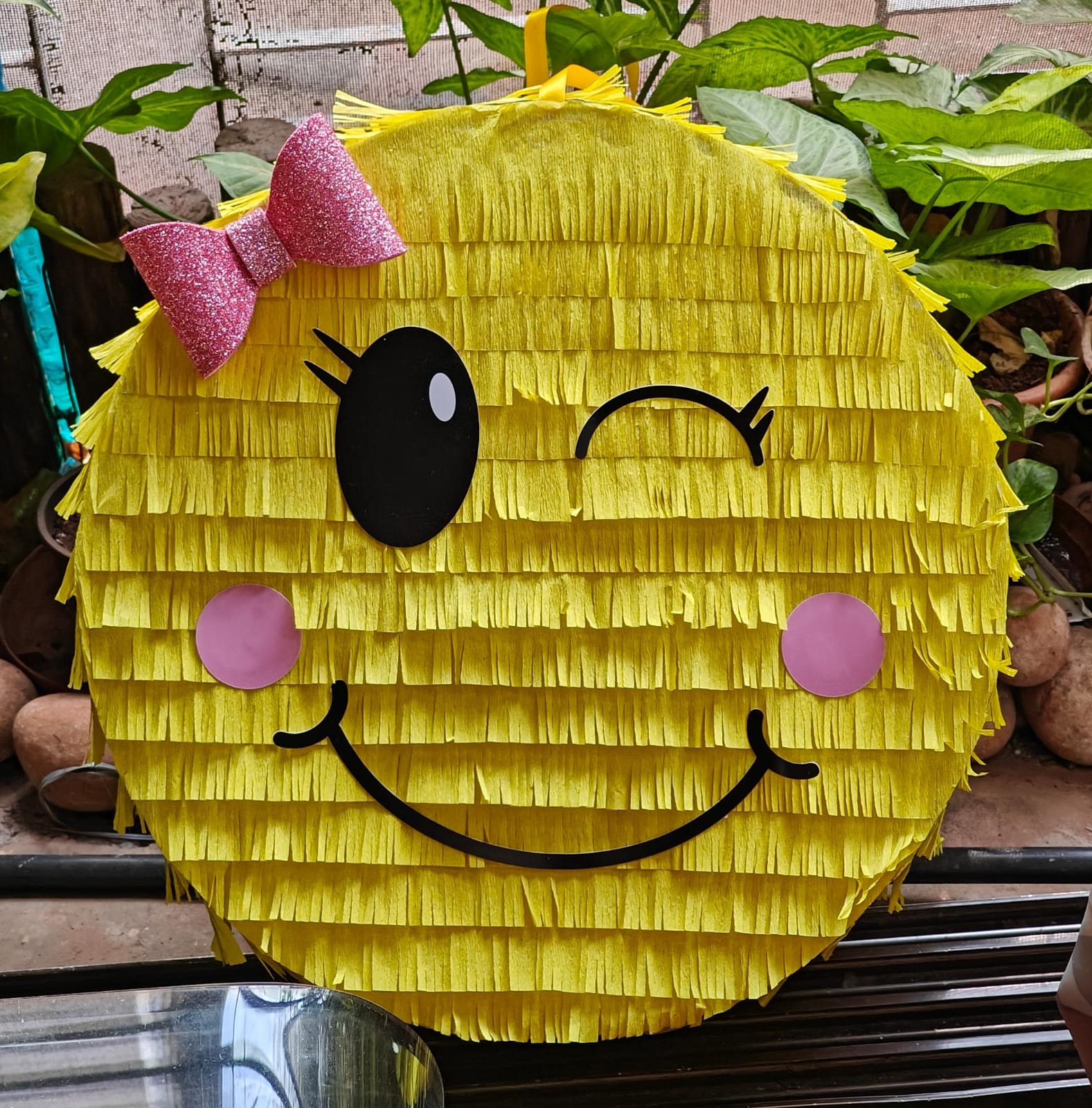 Handcrafted Emoji theme Pinata HANDCRAFTED PRETTY UR PARTY